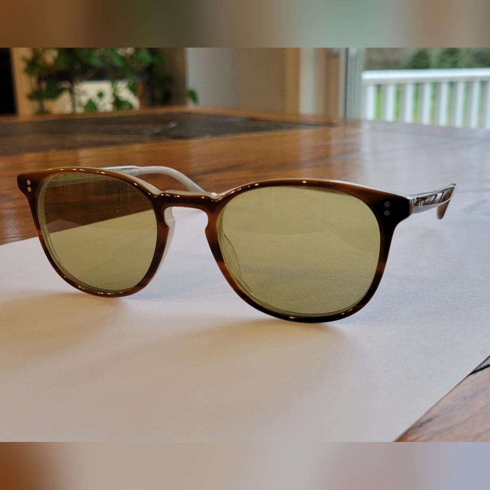 Oliver Peoples Finley Esq Sun OV5298SU Havana Brown / Green Photochromic 14374C
